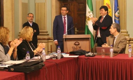 Luz verde a las nuevas tarifas de Emtusa para apoyar a los más necesitados y promover el uso del transporte público