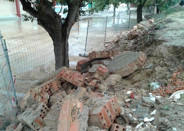 La Junta destina casi 260.000 euros a la sustitución del muro exterior del colegio Onuba