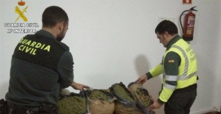 Detenido en Rosal de la Frontera trasportando 8 kilos de marihuana que pretendía trasladar a Portugal