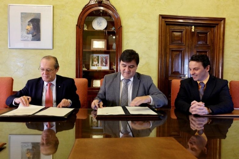 El Ayuntamiento cofinanciará las becas de Cruz Roja para dar una primera oportunidad laboral a jóvenes en situación vulnerable