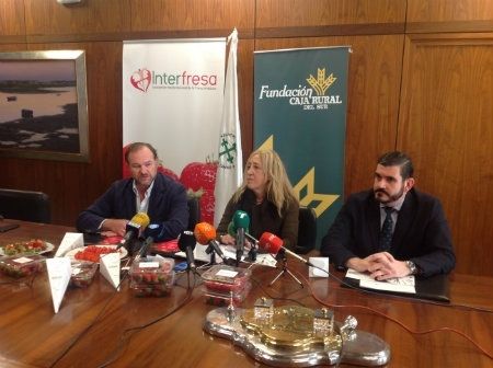 'Campanadas con fresas' respaldará la labor solidaria de la Asociación España de Lucha contra el Cáncer de Huelva