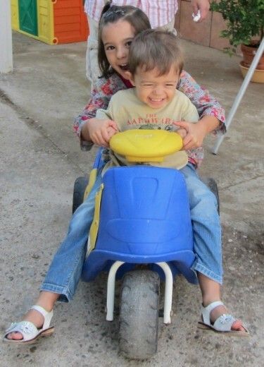 Los familiares de los niños desaparecidos difunden más fotografías de los pequeños