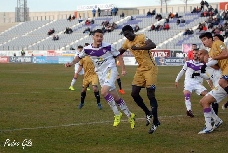Pape, el jugador 29 utilizado esta temporada en liga por el Recre