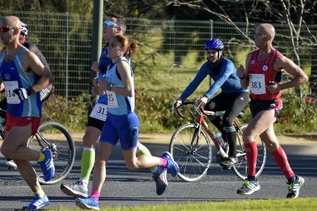 Daniel Andivia y María José Redaño se imponen en la Media Maratón de Ayamonte