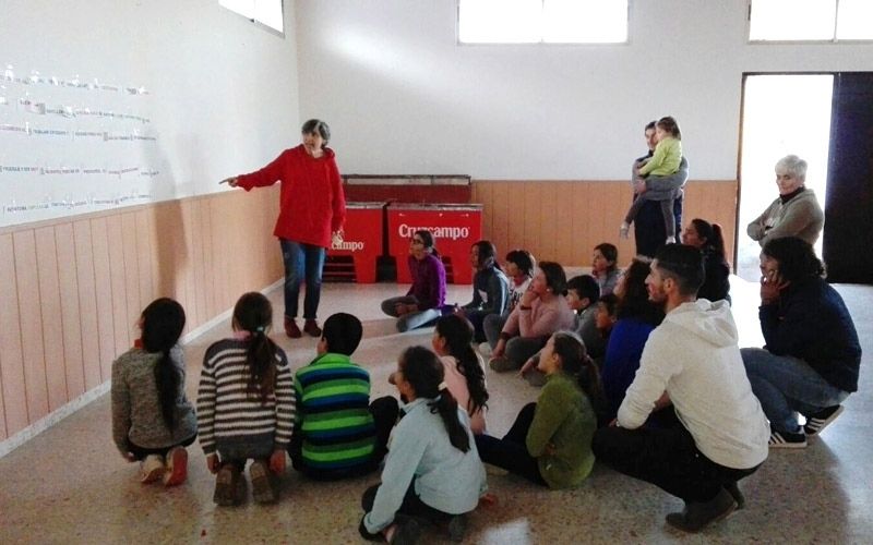 La Diputación inicia en Paymogo un proyecto de intervención intercultural destinado a familias gitanas