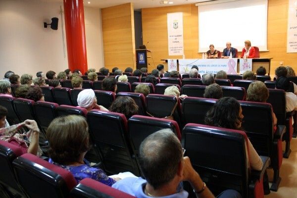 Las XIII Jornadas sobre el cáncer de mama analiza los avances terapéuticos