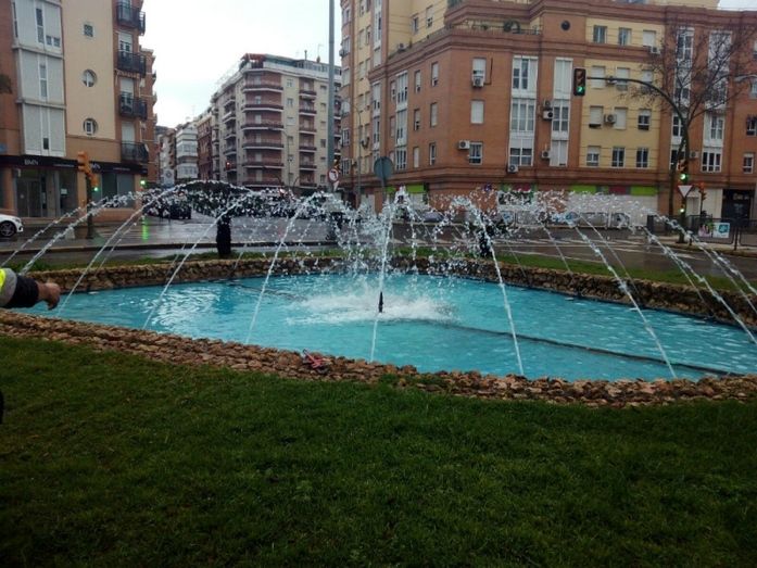 El agua vuelve a la fuente del Molino tras años de ‘sequía’
