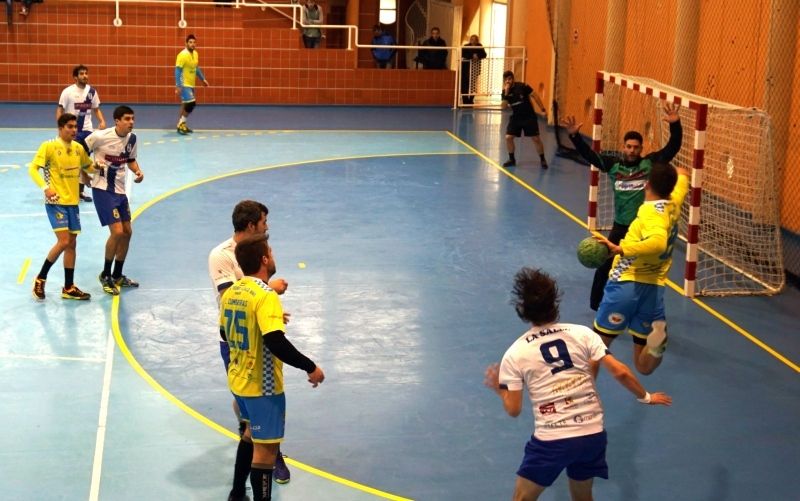 El PAN Moguer protagoniza otro zarpazo de fe (28-27)