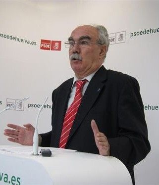 Millán pide que los onubenses tengan descuentos en el peaje de la A-22 'como los portugueses'