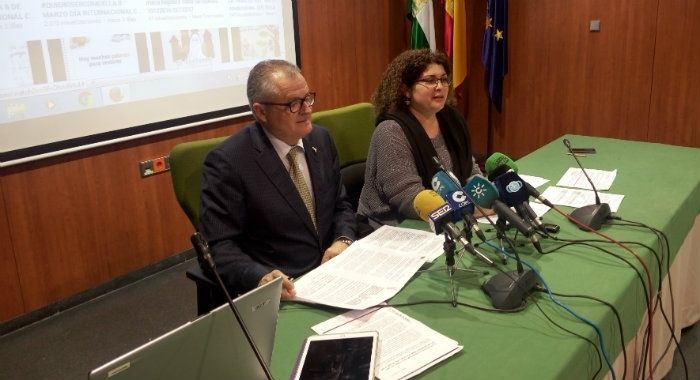 La campaña 'Quiero ser como ella' busca potenciar el papel de la mujer como referente social