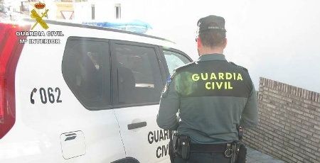 Perpetran cinco robos de joyas y de aparatos electrónicos en una urbanización de El Rompido entrando siempre por la ventana de los patios