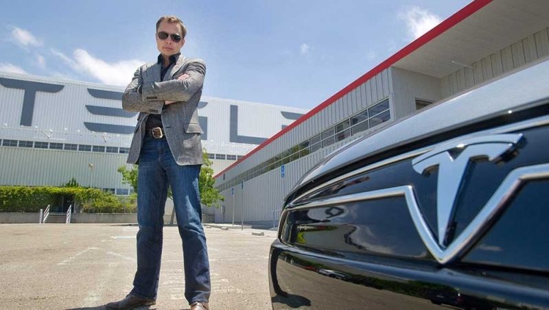 El alcalde invita al dueño de Tesla a visitar Huelva para ofrecerla como sede de su futura 'gigafactoría' de coches eléctricos