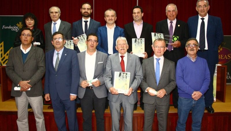 Olibeas galardona en la Feria del Aceite de Oliva a Caja Rural del Sur y su Fundación por el apoyo que recibe la cooperativa