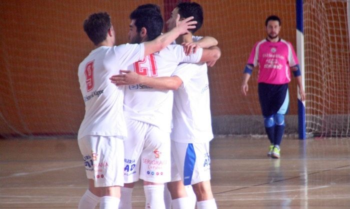El Smurfit Kappa golea 8-2 al San Juan en el derbi y también ganan Almonte y Villalba por 4-2