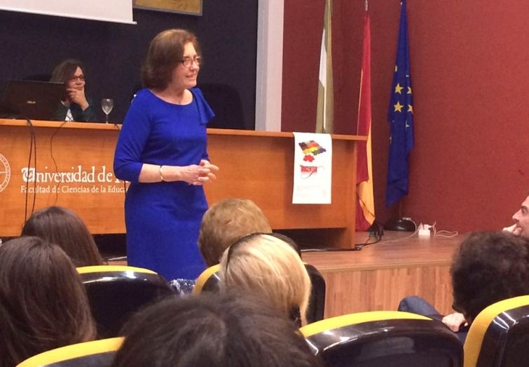 Homenaje a la profesora Marisa Fernández Serrat