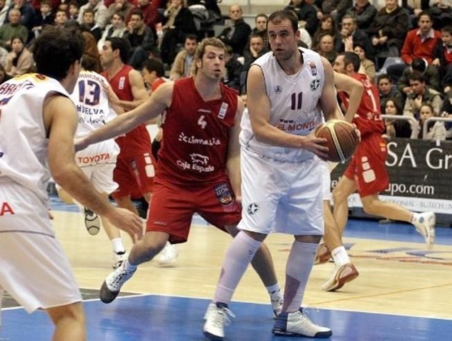 'Huelva podría ser una ciudad de baloncesto de primer nivel, pero siempre ha habido pocas ayudas'