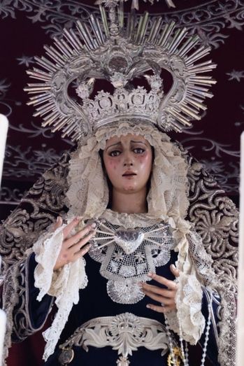 El luto que estrecha el alma cada Jueves Santo