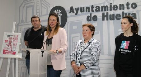 Huelva se convierte en marea rosa con la 'VII Carrera de la Mujer contra el Cáncer de Mama'