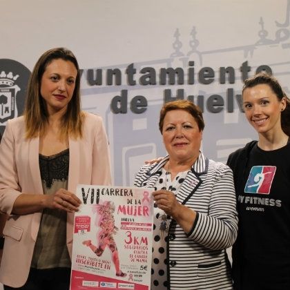 Huelva se convierte en marea rosa con la 'VII Carrera de la Mujer contra el Cáncer de Mama'