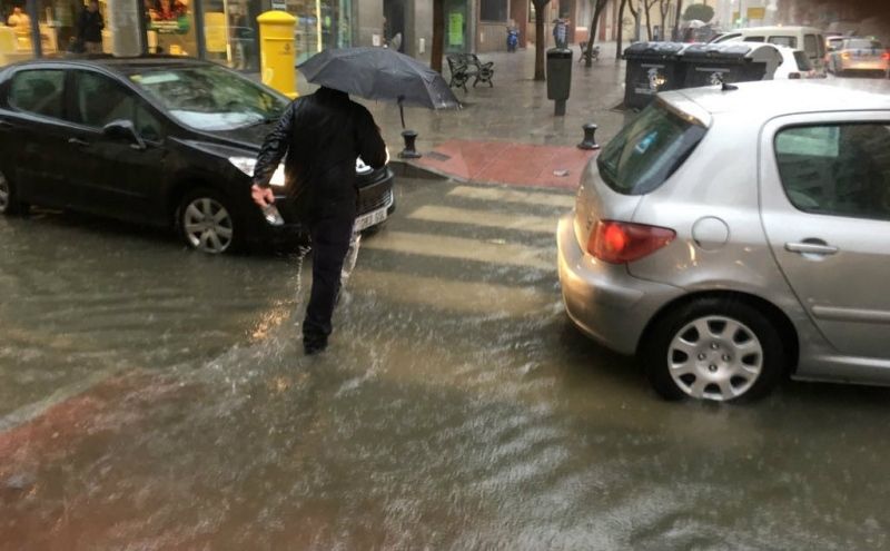 Las lluvias inundan Huelva y buena parte de la provincia