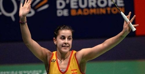Carolina Marín aplasta a Mette Poulsen y buscará este domingo la triple corona europea