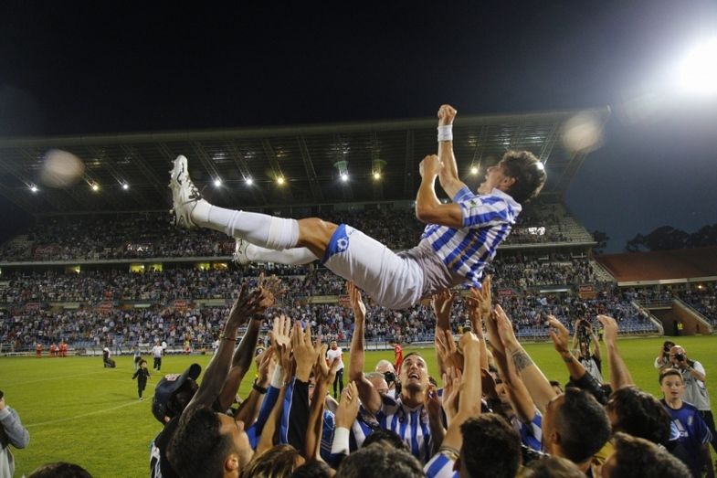Jesús Vázquez, capitán para la historia: Anuncia su retirada arropado por toda la afición