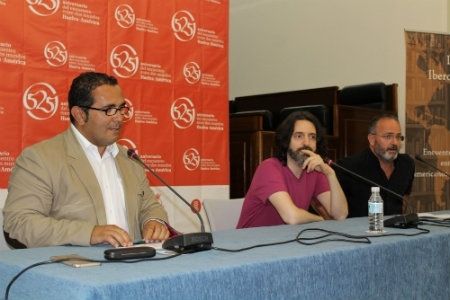 El escritor hispanoargentino Andrés Neuman y Uberto Stabile protagonizan un nuevo encuentro de 'Letras de Iberoamérica'