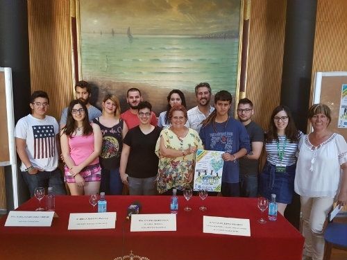Isla Cristina celebra este sábado en el Auditorio Municipal su Fiesta de la Primavera