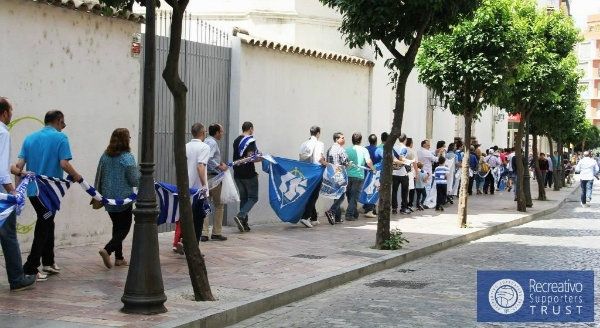 El Trust le vuelve a reenviar a las peñas el informe de la creación de 'Líberos del Decano' para que vean 'su utilidad, eficacia y eficiencia'