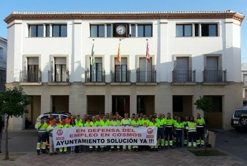 Los trabajadores de Cementos Cosmos continúan con sus reivindicaciones