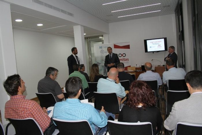 Empresas onubenses conocen más sobre las ventajas y requisitos del 'joint venture'