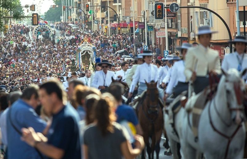 La Huelva rociera vive ya la romería