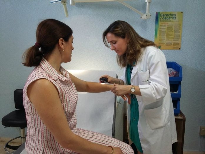 El aumento en el diagnóstico del melanoma incide de manera especial entre los jóvenes de 25 a 29 años