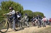 El área de Deportes del Ayuntamiento de Lepe organiza la décima edición del Día de la Bicicleta Escolar