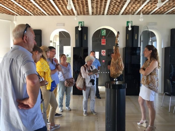 Periodistas de los principales medios de Suiza conocen los atractivos de Huelva