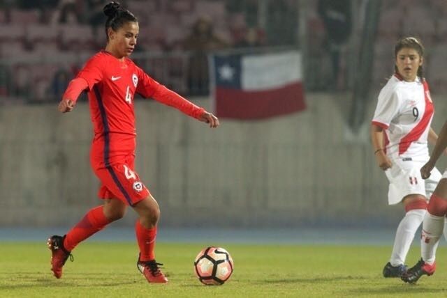 La chilena Francisca Lara refuerza la banda izquierda del Sporting