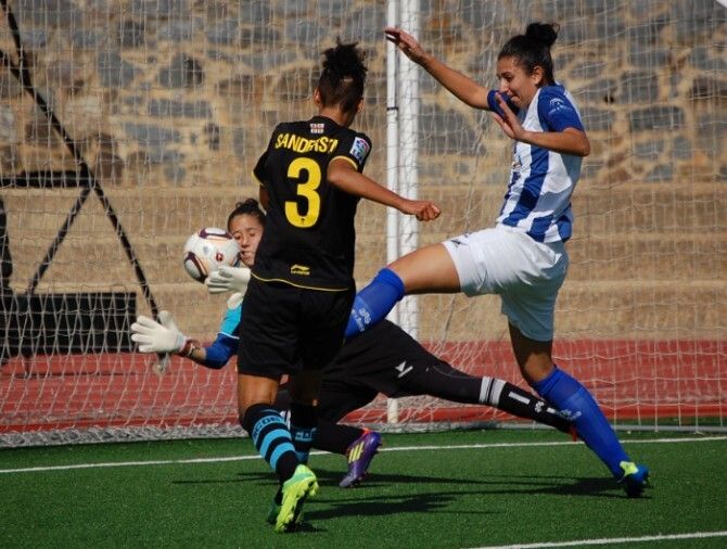 El Sporting encaja su primera derrota de la temporada ante el Espanyol (1-3)