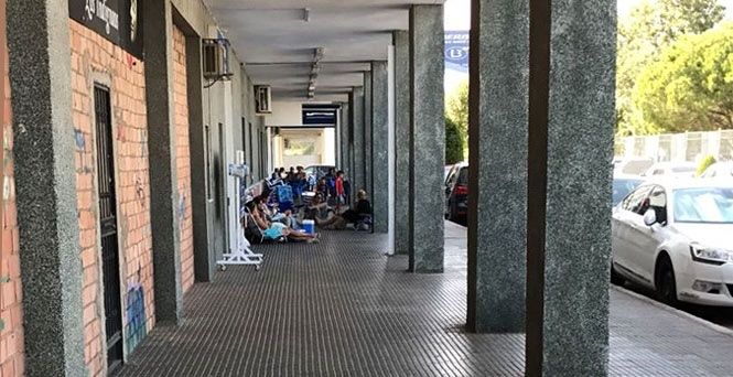 Comienza la cola para el concierto de Manuel Carrasco del sábado
