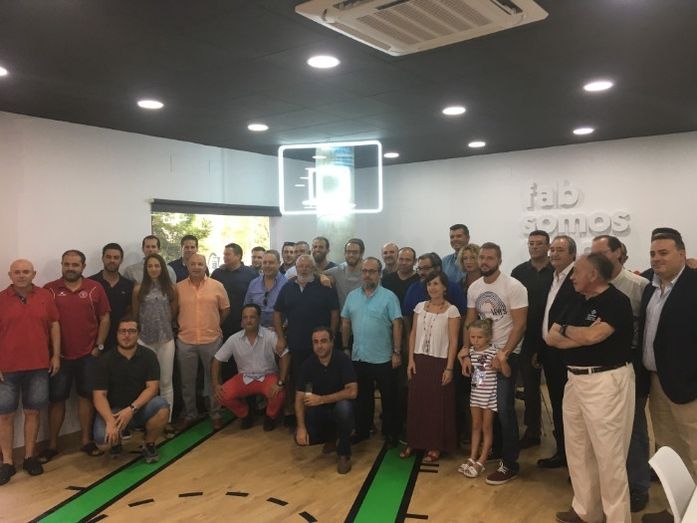 La familia del baloncesto onubense inaugura su nueva casa