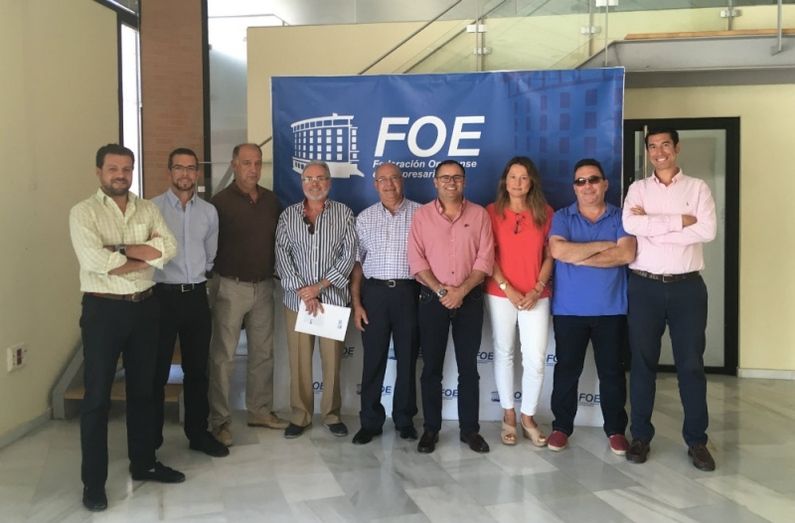 Empresarios locales critican que “la indiferencia municipal unida a la complicidad ciudadana” favorezcan la venta ambulante ilegal