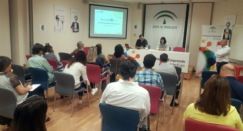 Andalucía Lab imparte un taller para pymes y emprendedores sobre la gestión profesional de las redes sociales