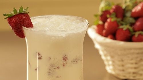 Desayuno con fresas para empezar el día con energía