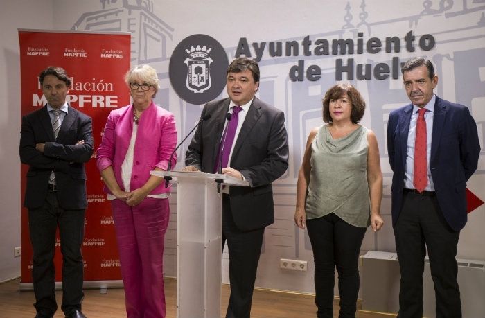 Diez jóvenes de Aones y Avadi Down Huelva realizarán prácticas en el Ayuntamiento
