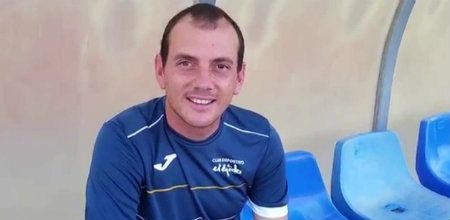 El técnico del CD El Ejido tilda al Recre de 'muy competitivo' y sólo tendrá la ausencia del lesionado Ocaña