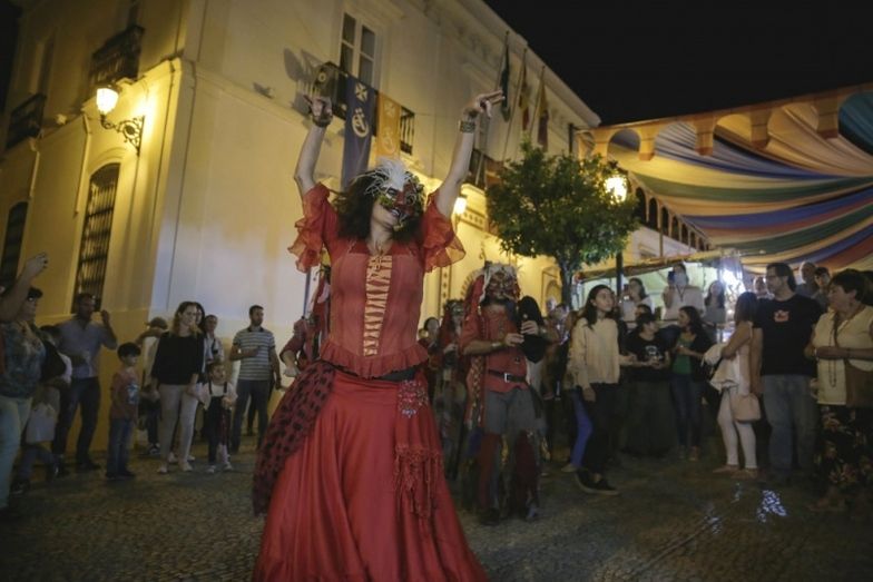 Miles de personas comparten la riqueza cultural de Al-Ándalus en Almonaster la Real