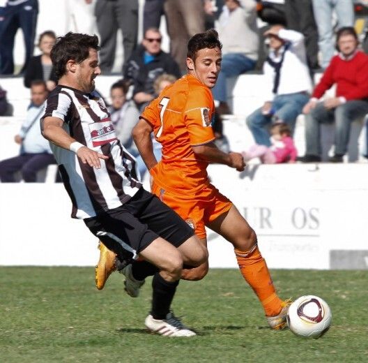 Reacción tardía del Recre B en Mairena (2-1)