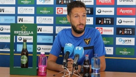 Planagumá: 'El Recre tiene una plantilla muy compacta con futbolistas de mucho recorrido'