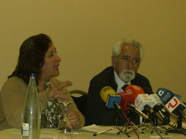 PA y PSOE de Niebla presentarán una moción de censura contra el alcalde popular el día 21 si no renuncia antes