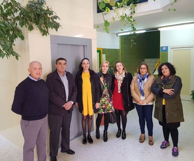 La Junta mejora las condiciones de accesibilidad del colegio Fuenteplata de Gibraleón