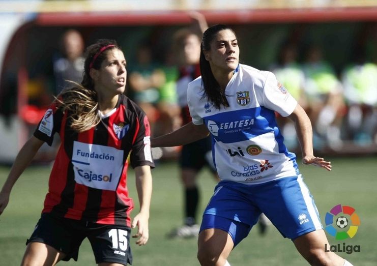 El Sporting se descontrola al final en Granadilla (5-1)